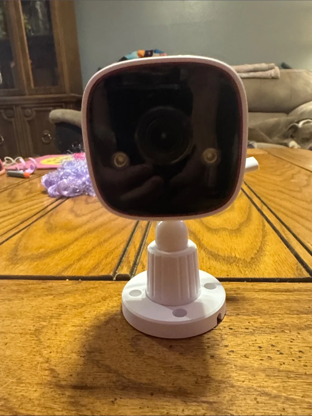 White Security Camera with Adjustable Mount - Compact Indoor/Outdoor Camera